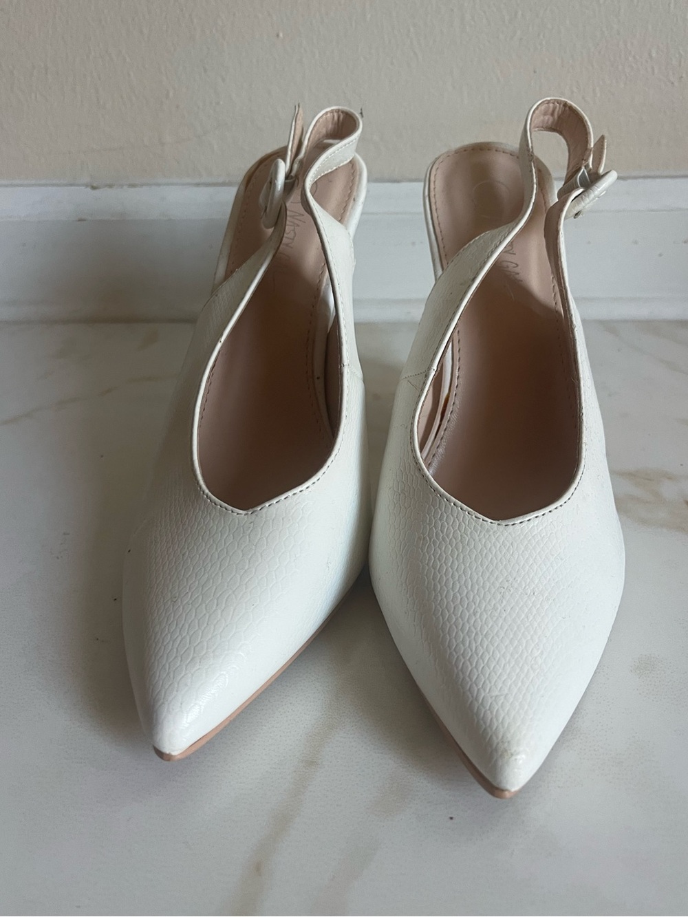 Nasty Gal Women's White Pointed Toe Slingback Heels - 39